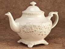 Heart-Shaped Lacy Ceramic Platter #7/6162